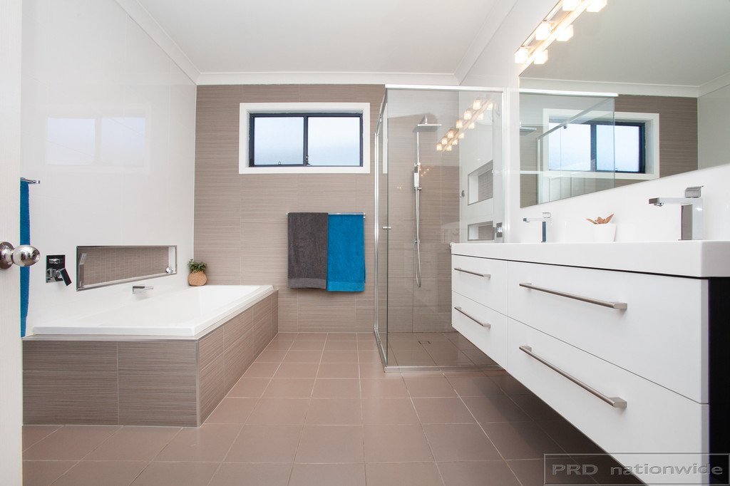 101 Beresford Avenue BERESFIELD 18