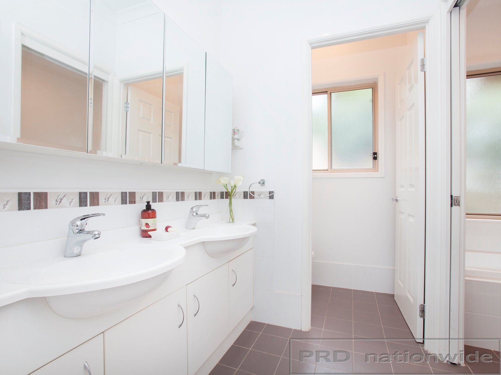 101 Canterbury Drive RAWORTH 23