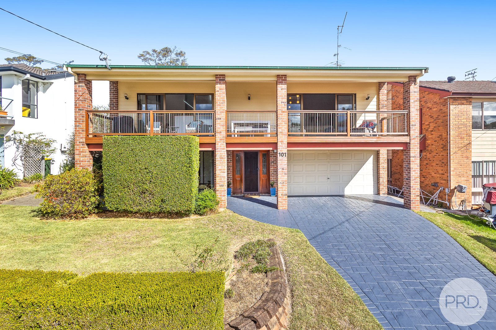 101 Francis Avenue LEMON TREE PASSAGE 1
