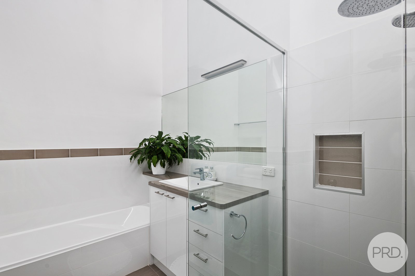 101 Francis Avenue LEMON TREE PASSAGE 19