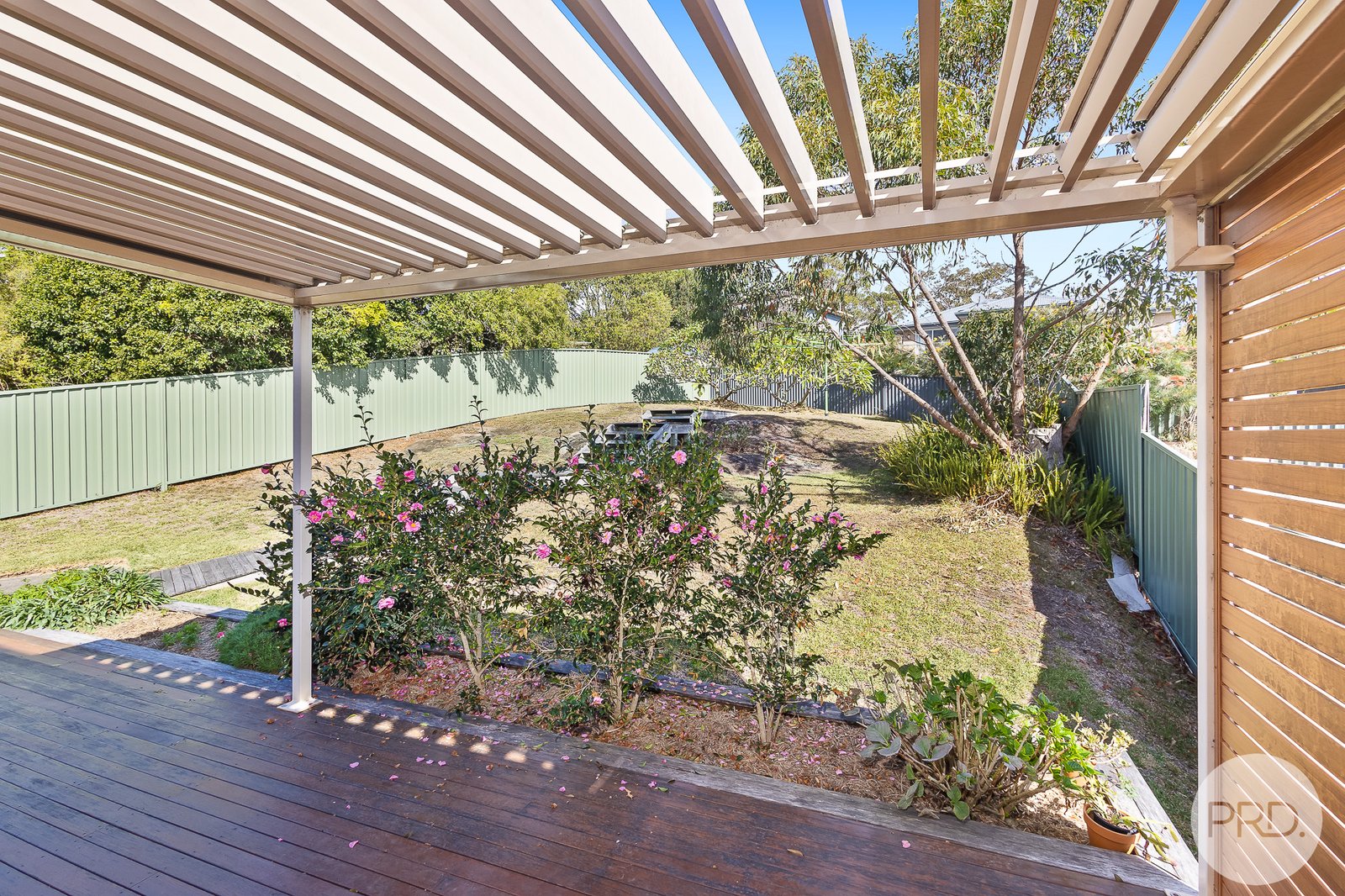 101 Francis Avenue LEMON TREE PASSAGE 25