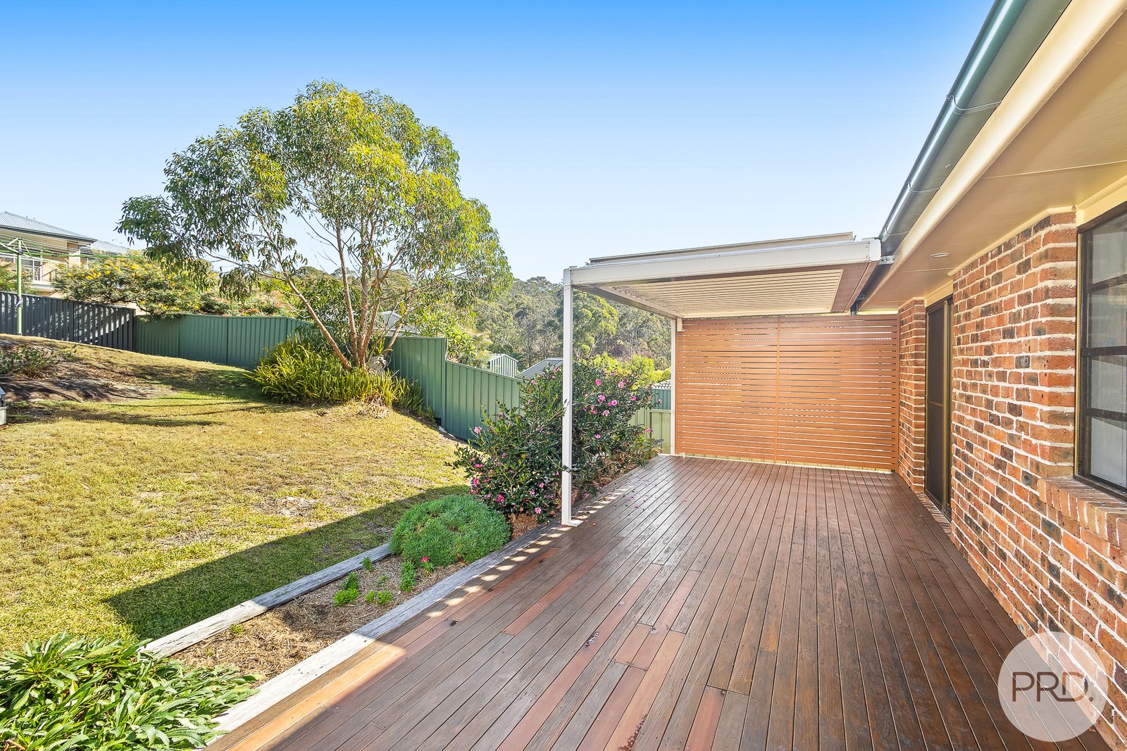 101 Francis Avenue LEMON TREE PASSAGE 26