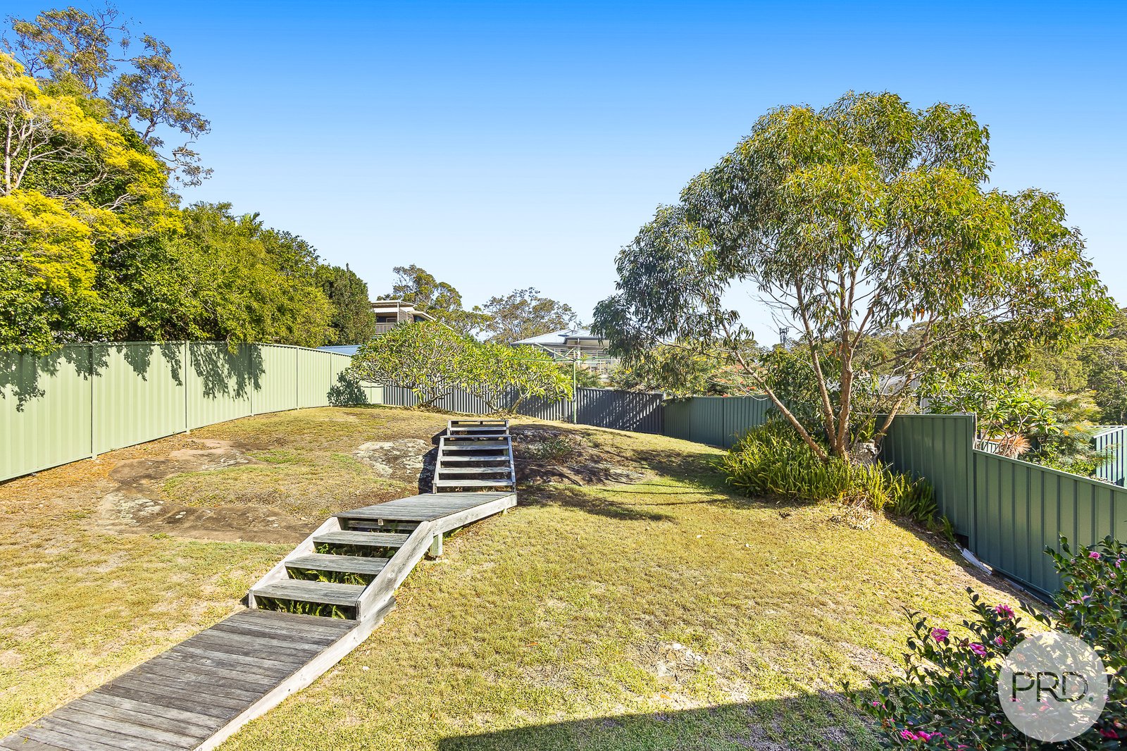 101 Francis Avenue LEMON TREE PASSAGE 27