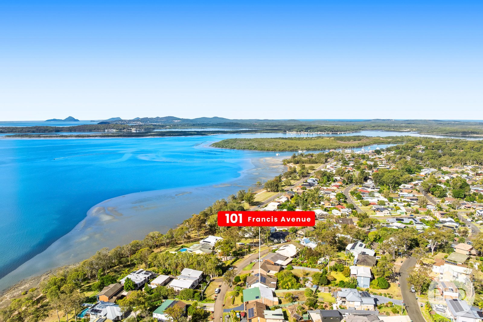 101 Francis Avenue LEMON TREE PASSAGE 30