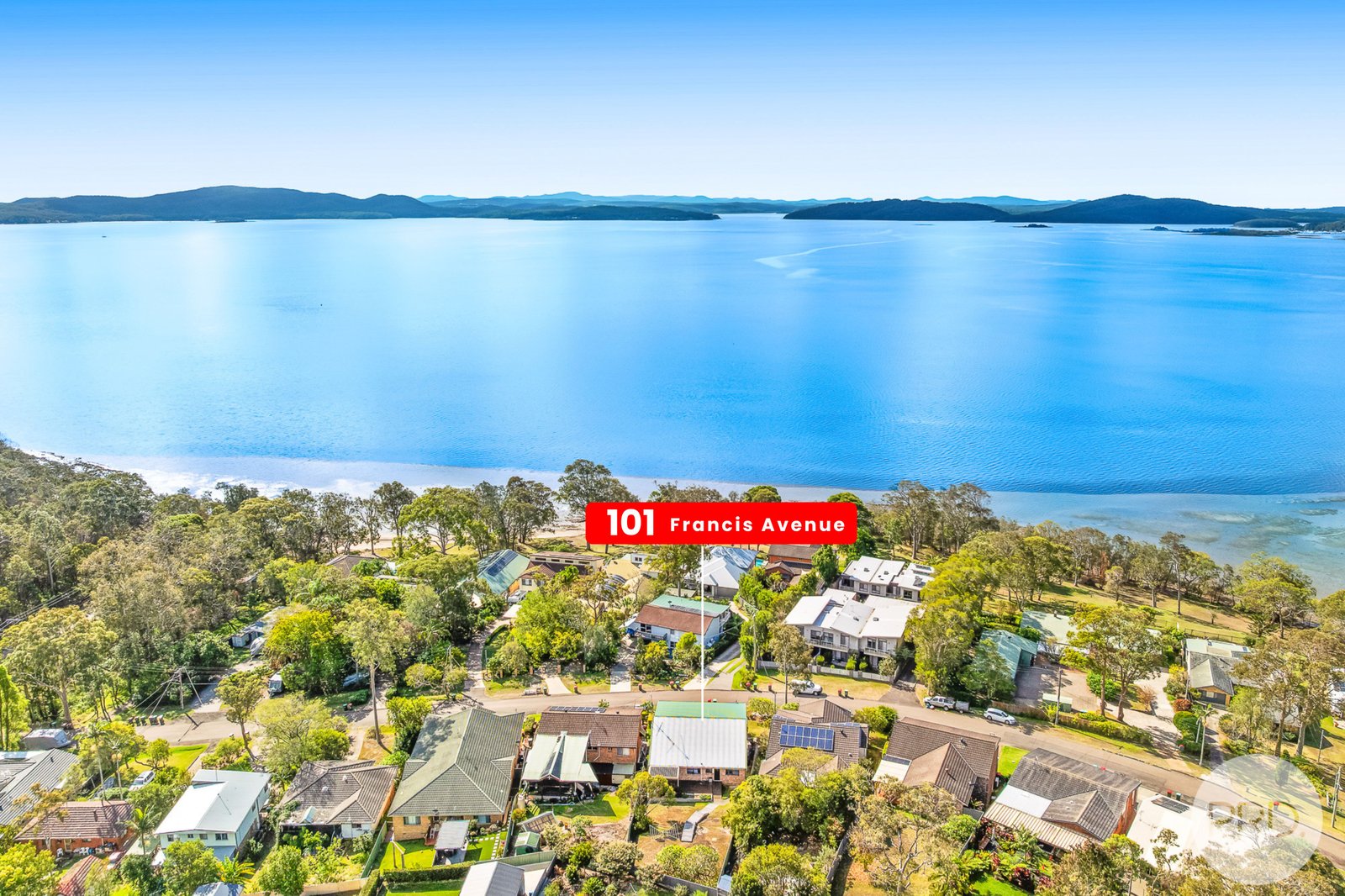101 Francis Avenue LEMON TREE PASSAGE 31