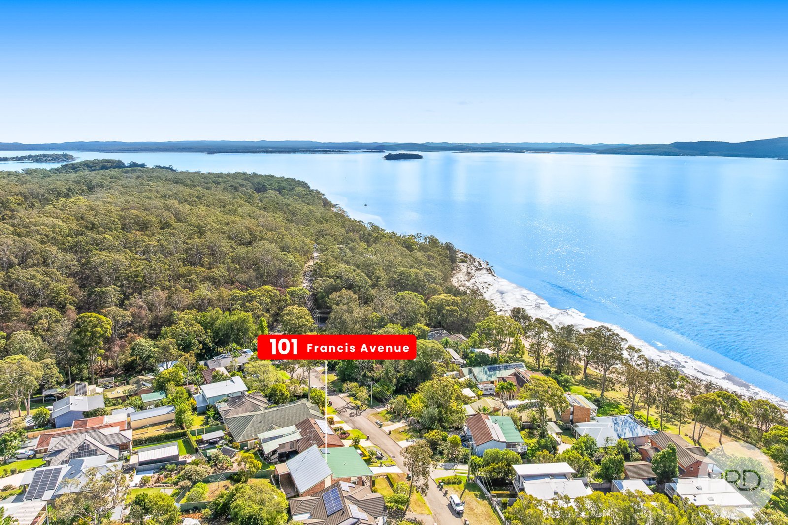 101 Francis Avenue LEMON TREE PASSAGE 32
