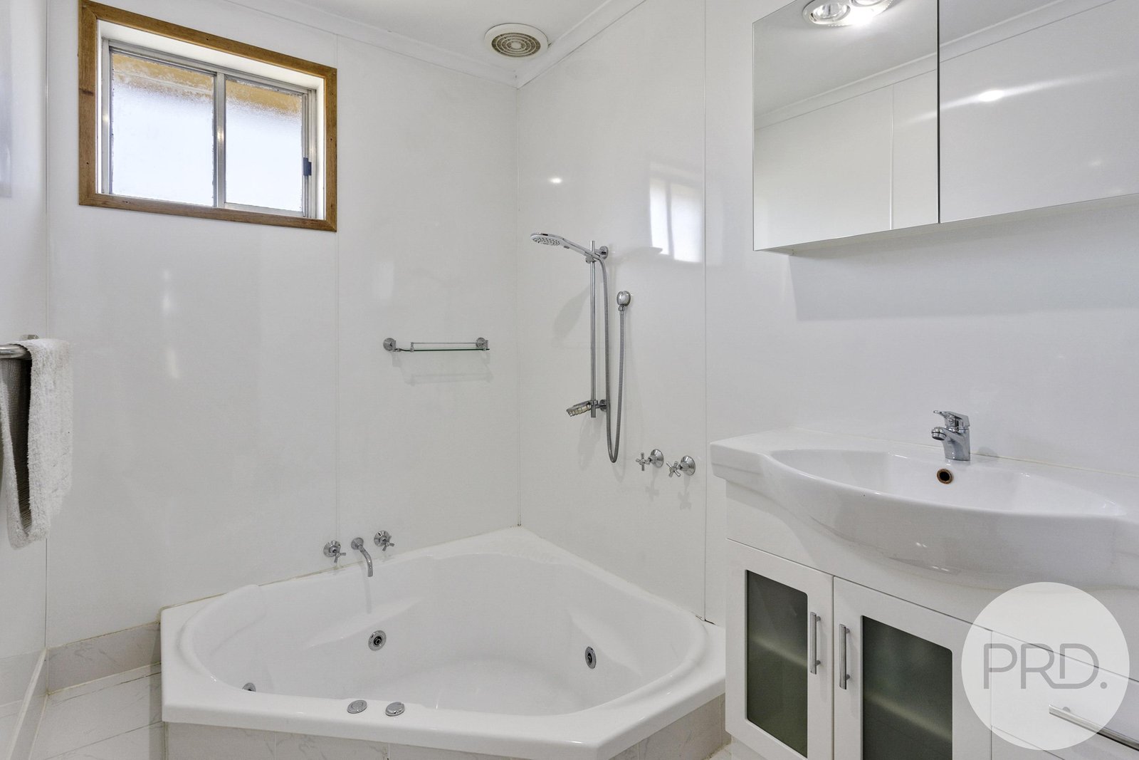 101 Gunn Street BRIDGEWATER 8