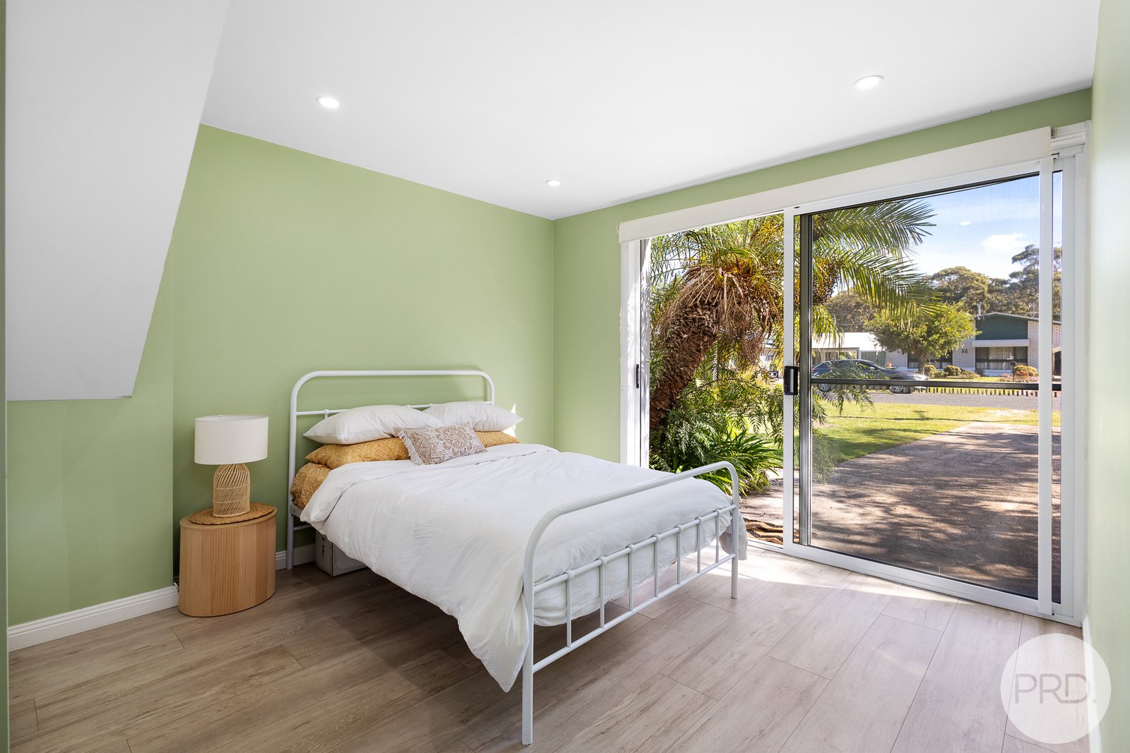 101 Horace Street SHOAL BAY 16