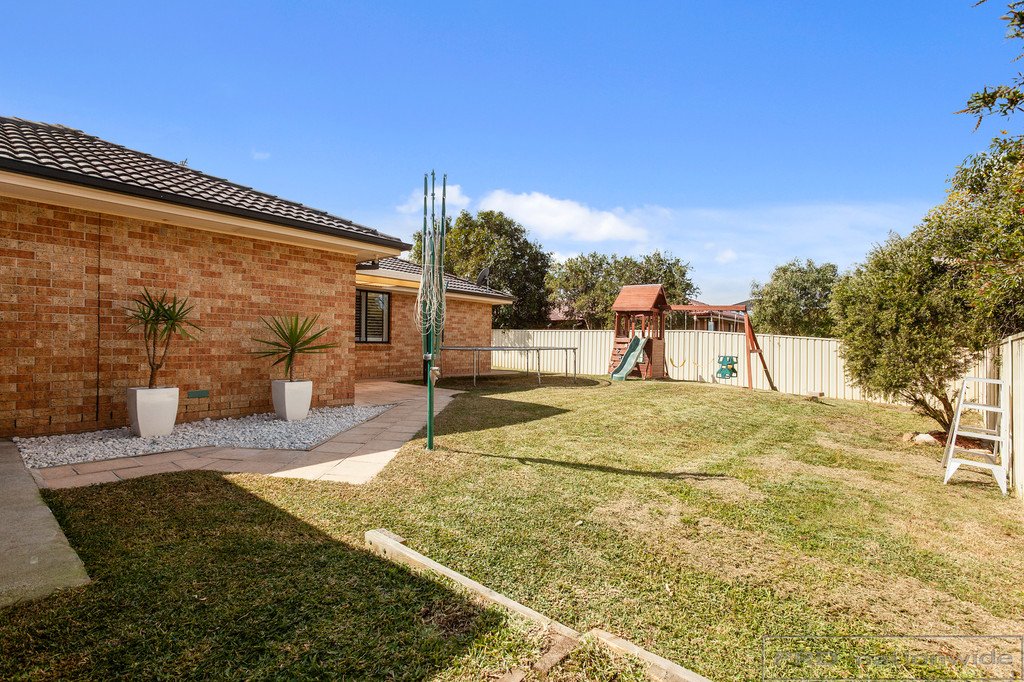 101 Lemonwood Circuit THORNTON 17