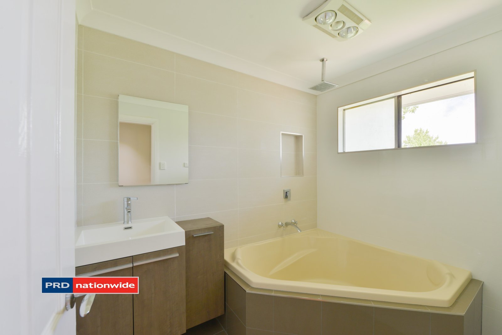 101 Manilla Road TAMWORTH 21