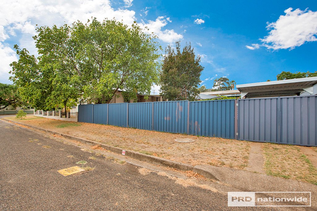 101 Piper Street TAMWORTH 21