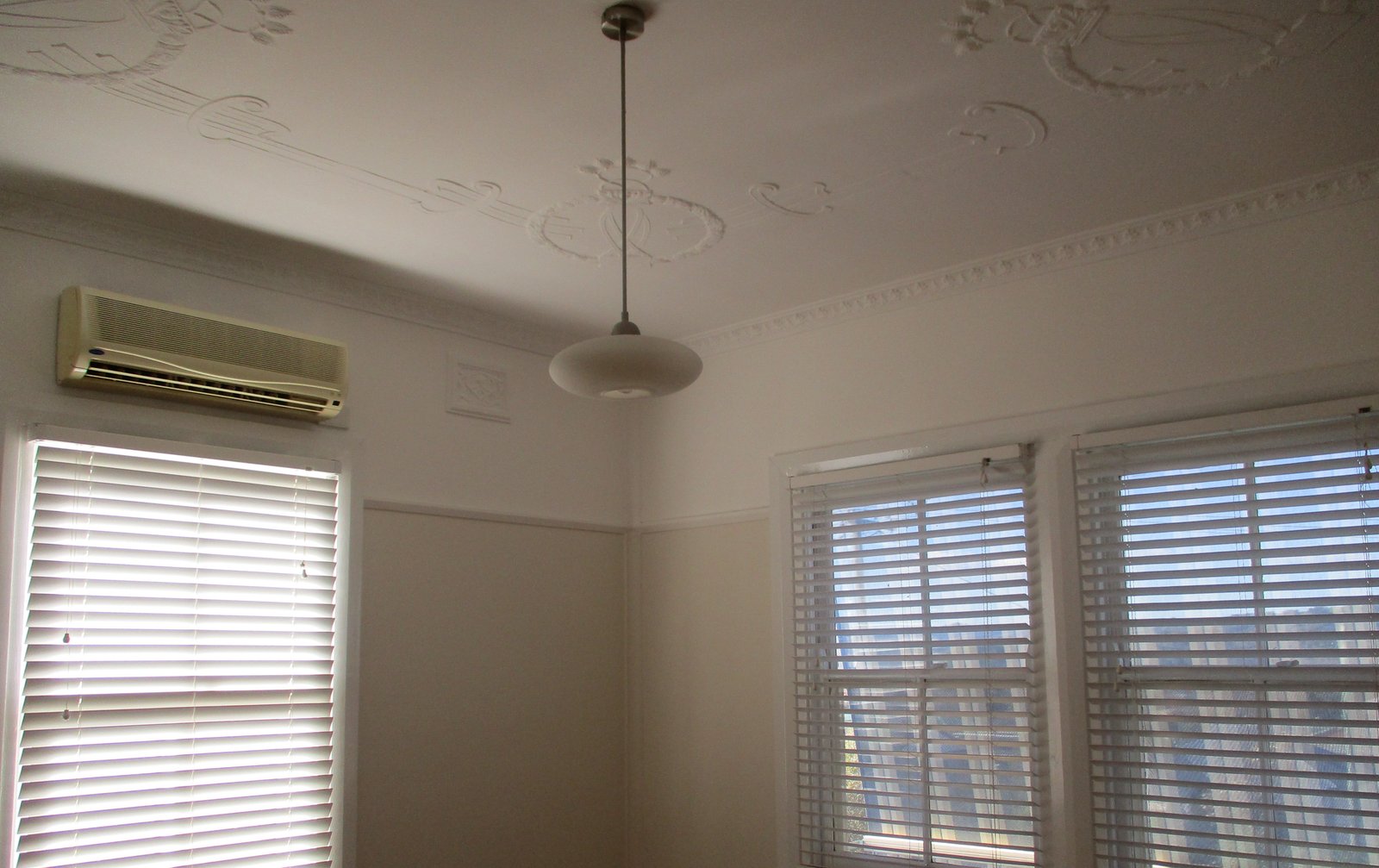 101 Russell Street TUMUT 8