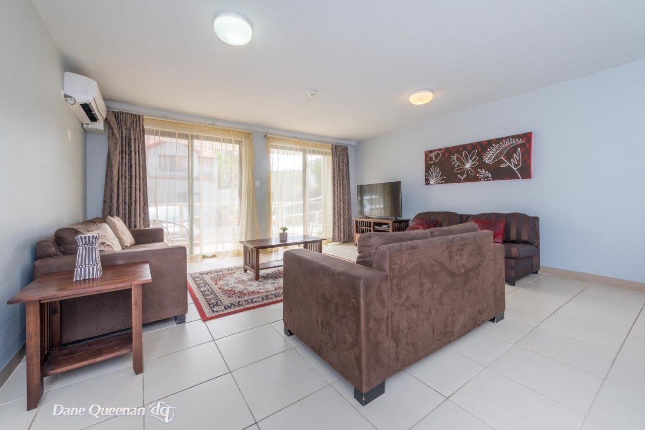10/1 Trafalgar Street.  NELSON BAY 5