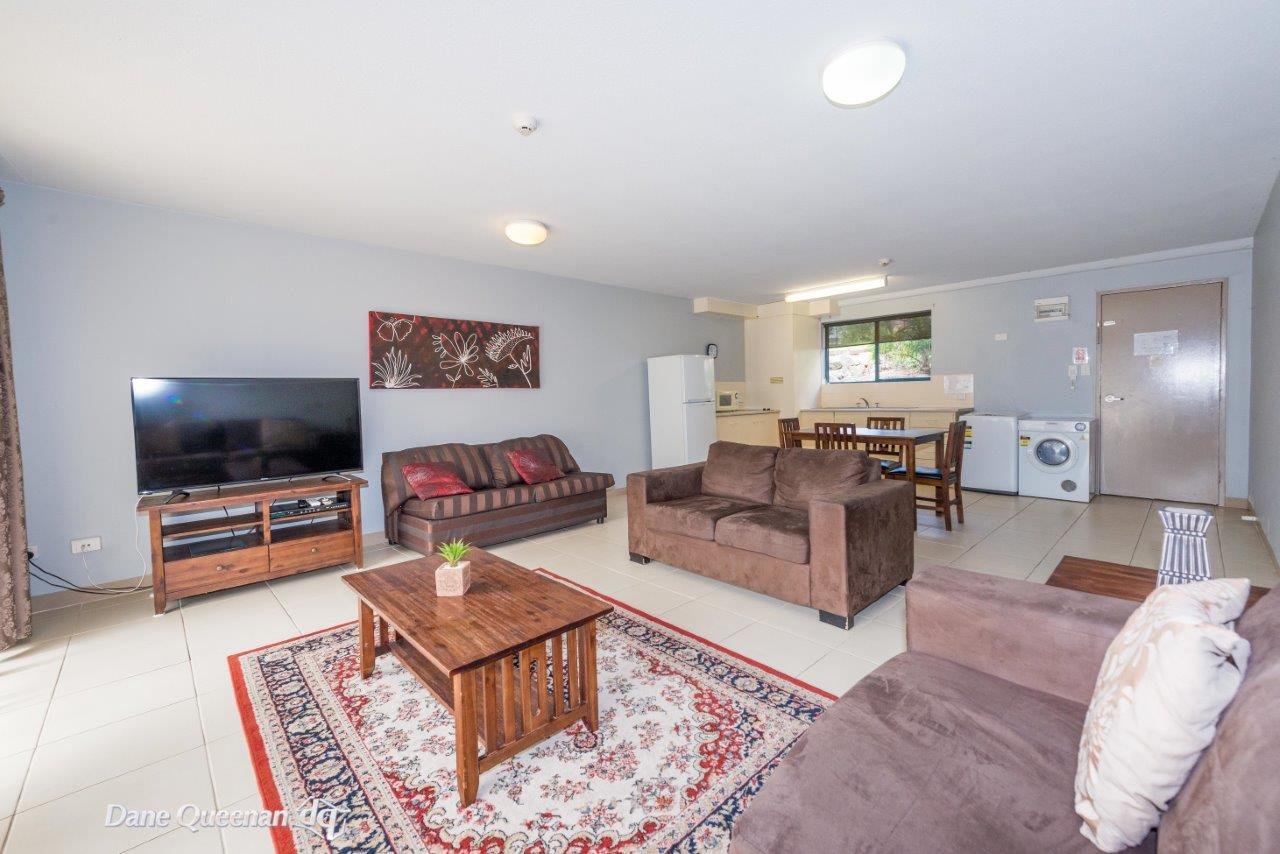 10/1 Trafalgar Street.  NELSON BAY 6
