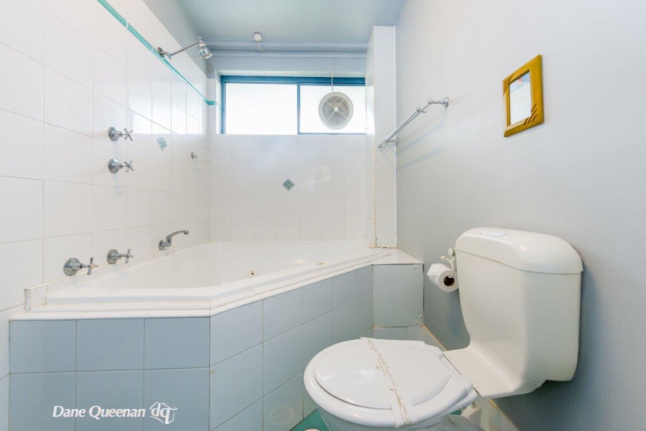 10/1 Trafalgar Street.  NELSON BAY 21