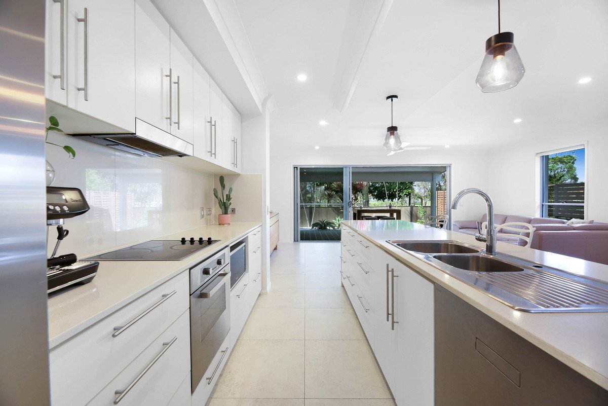 101 Verona Circuit Burleigh Waters 7