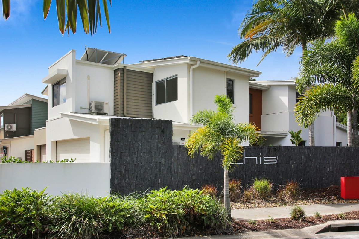 101 Verona Circuit Burleigh Waters 28