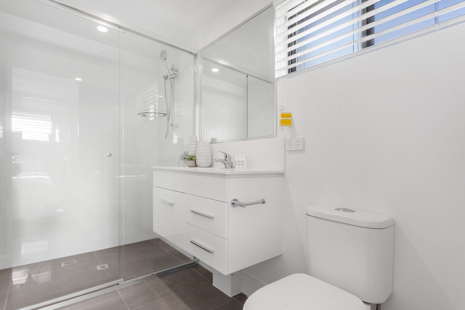 10/10 Botany Street CLAYFIELD 8