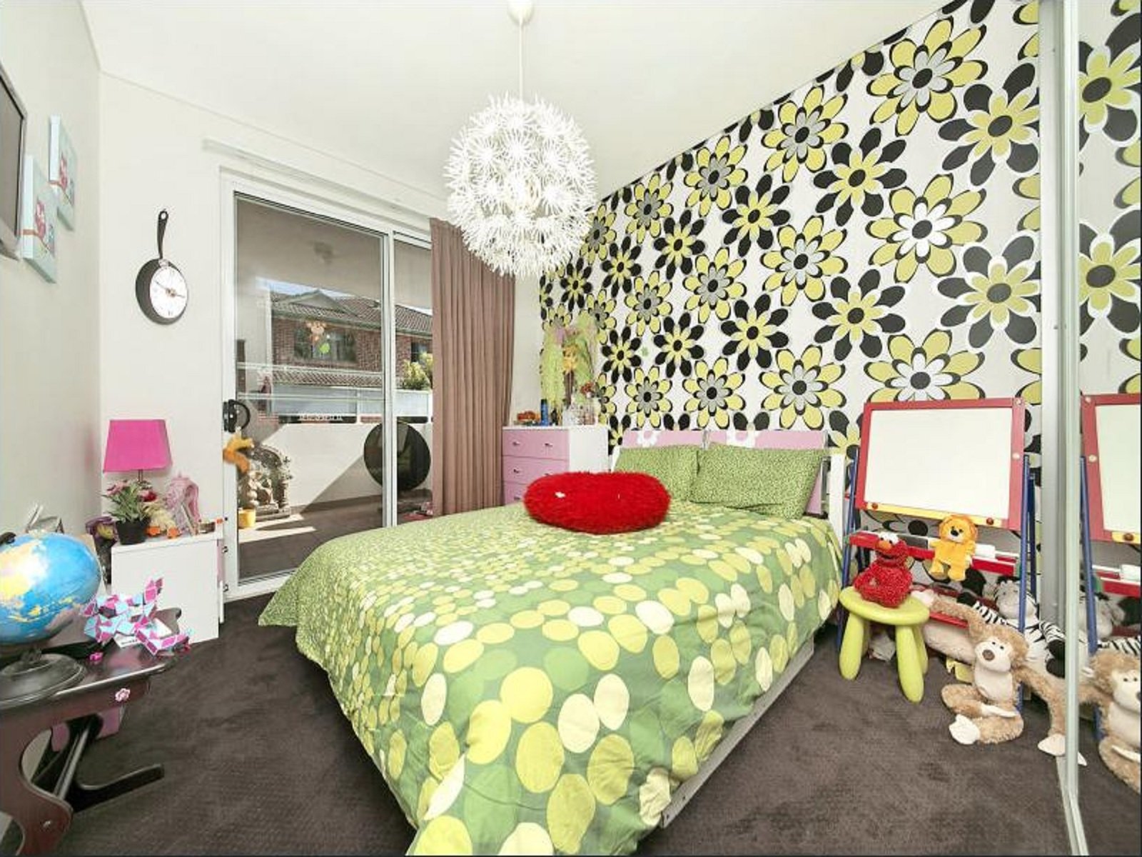 10/10 Hampden Street BEVERLY HILLS 3