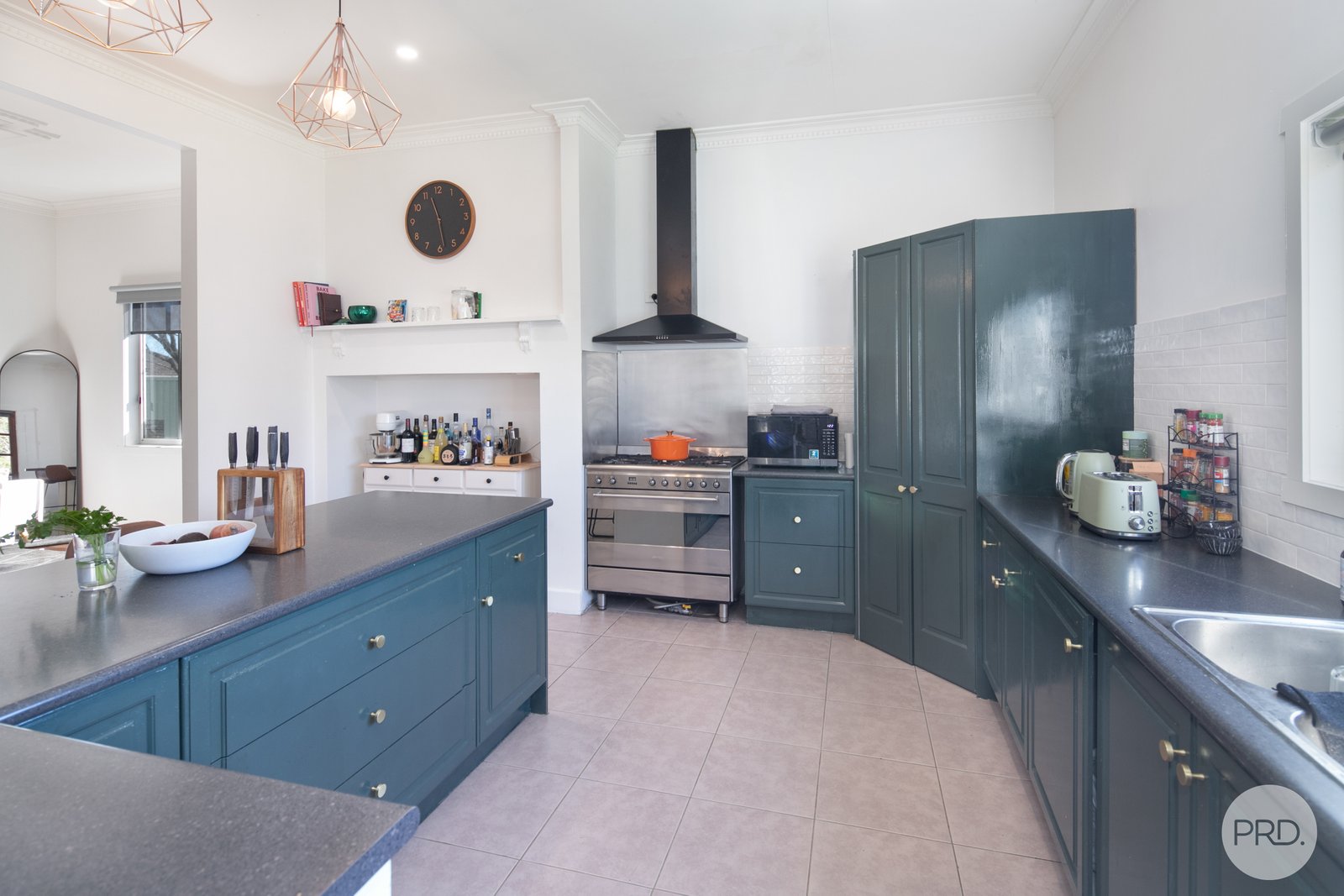 1010 Lydiard St North BALLARAT NORTH 9
