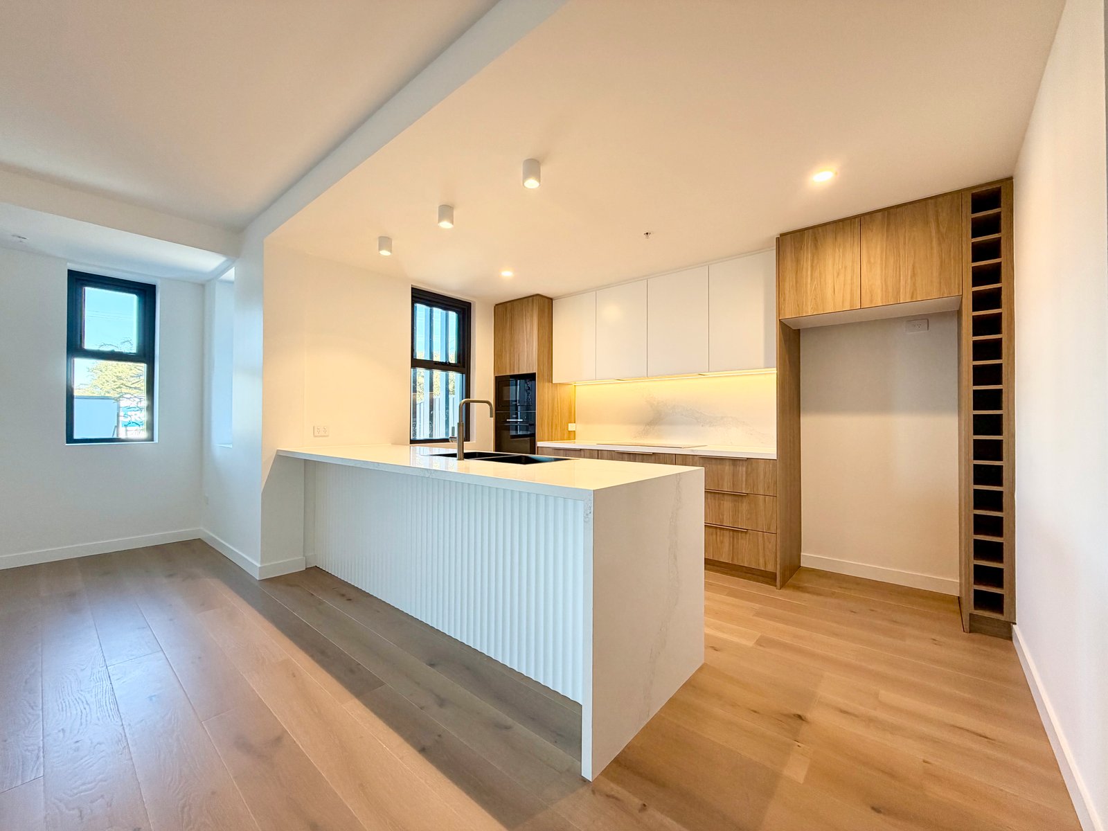 10/10 Thurlow Avenue NELSON BAY 2