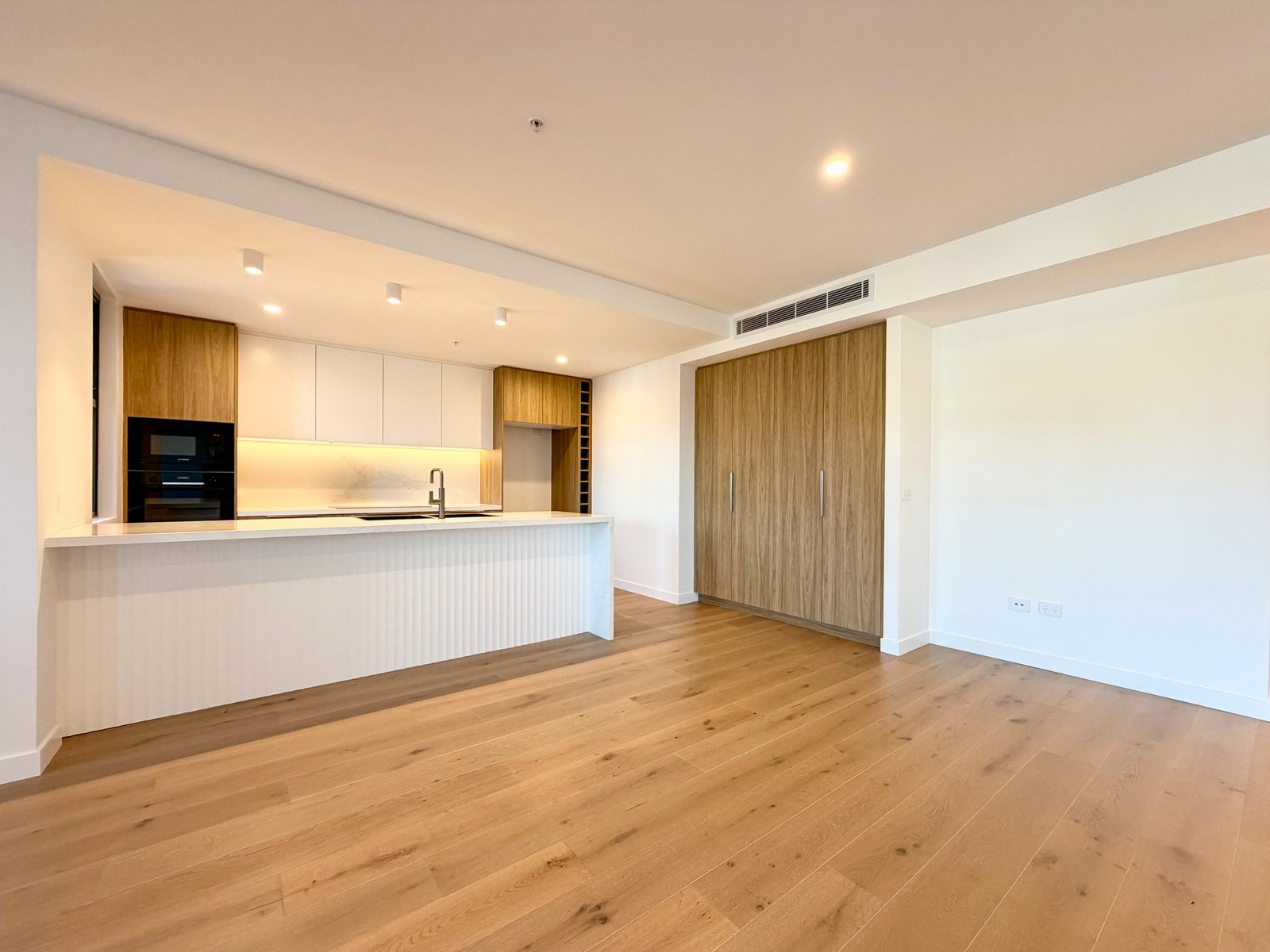 10/10 Thurlow Avenue NELSON BAY 5