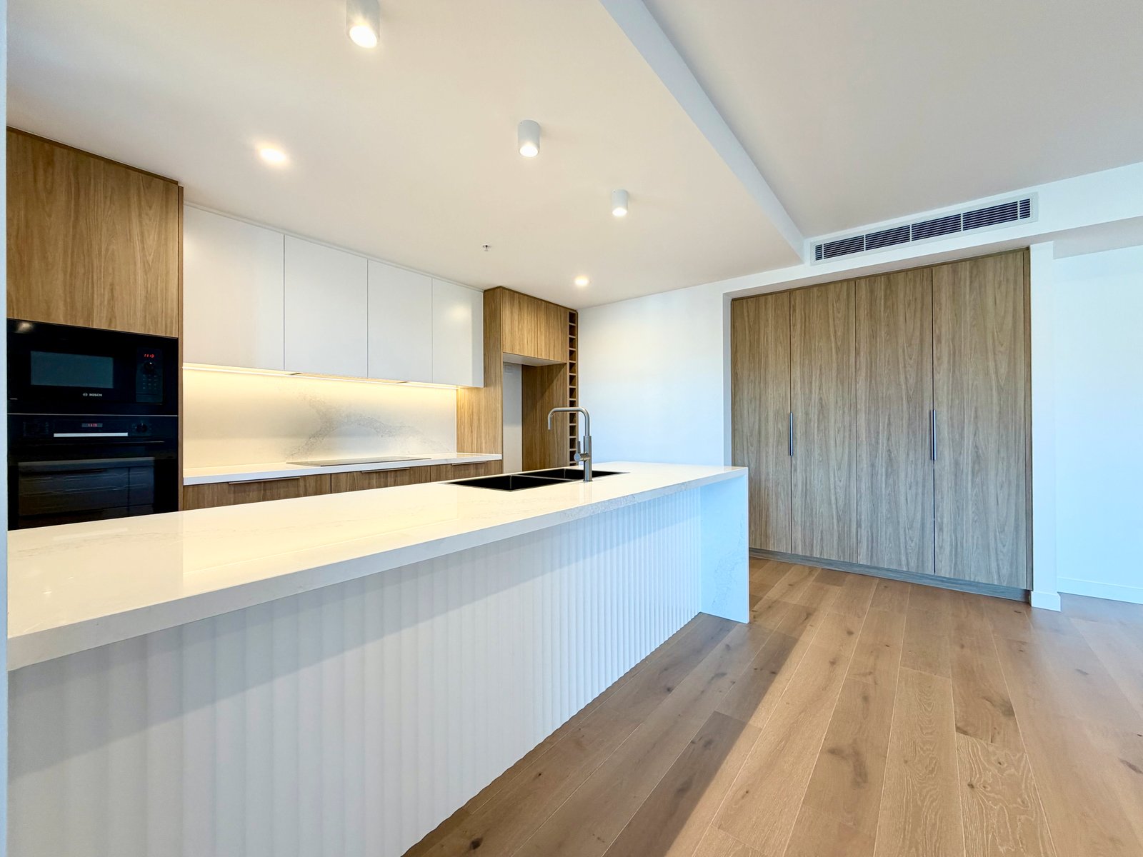 10/10 Thurlow Avenue NELSON BAY 6