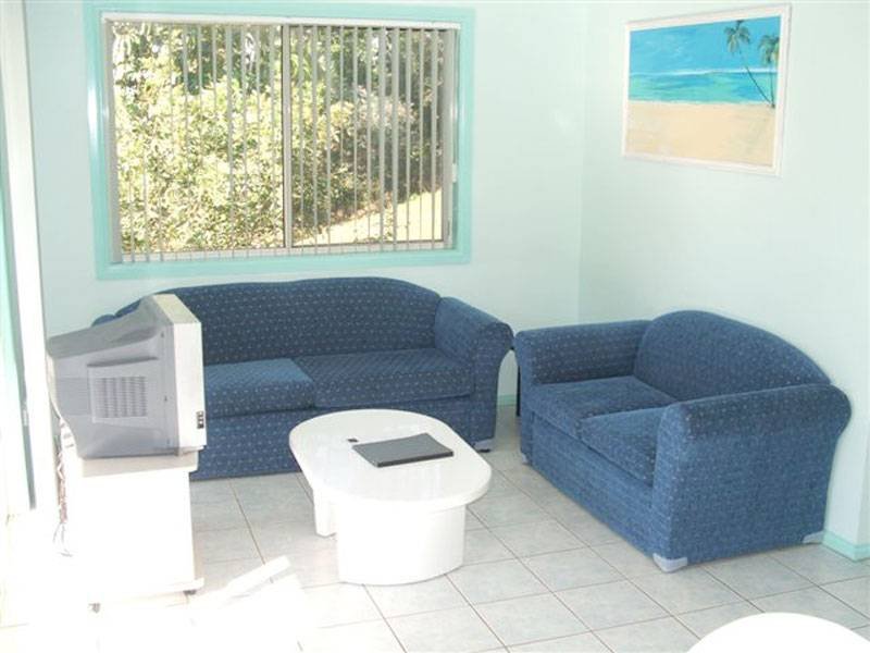 10/10 Tropic Lodge Place KORORA 3