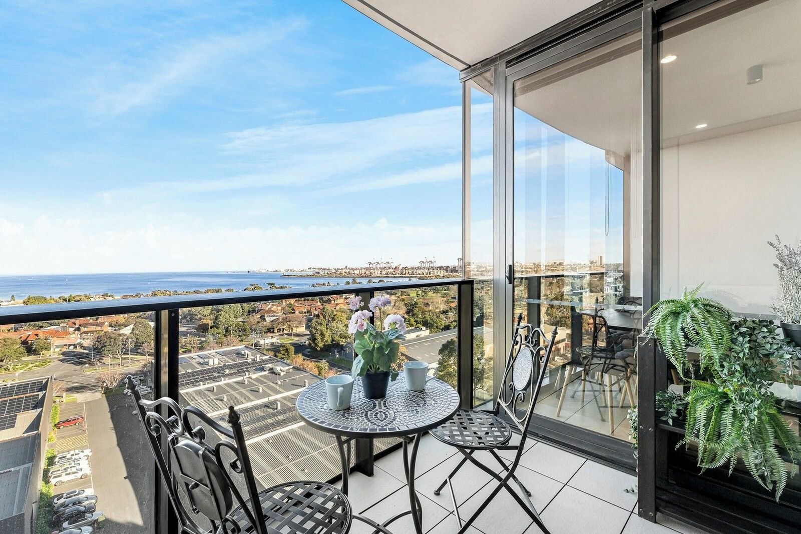 Gallery: 1010/3 Tarver Street
