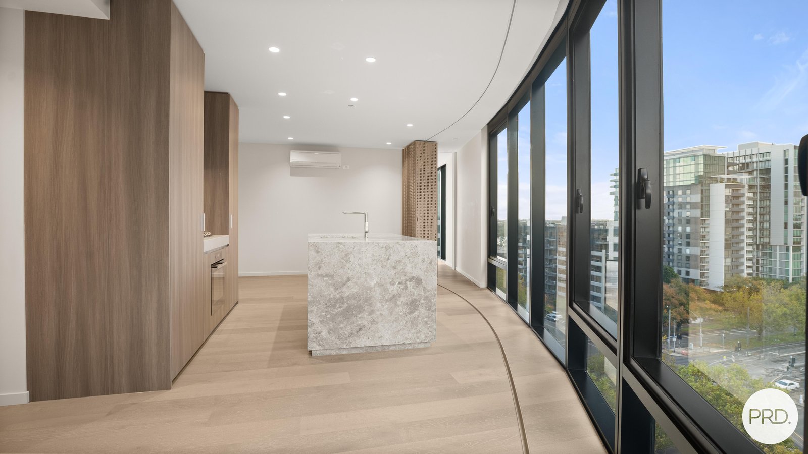 1010/605 St Kilda Road MELBOURNE 1