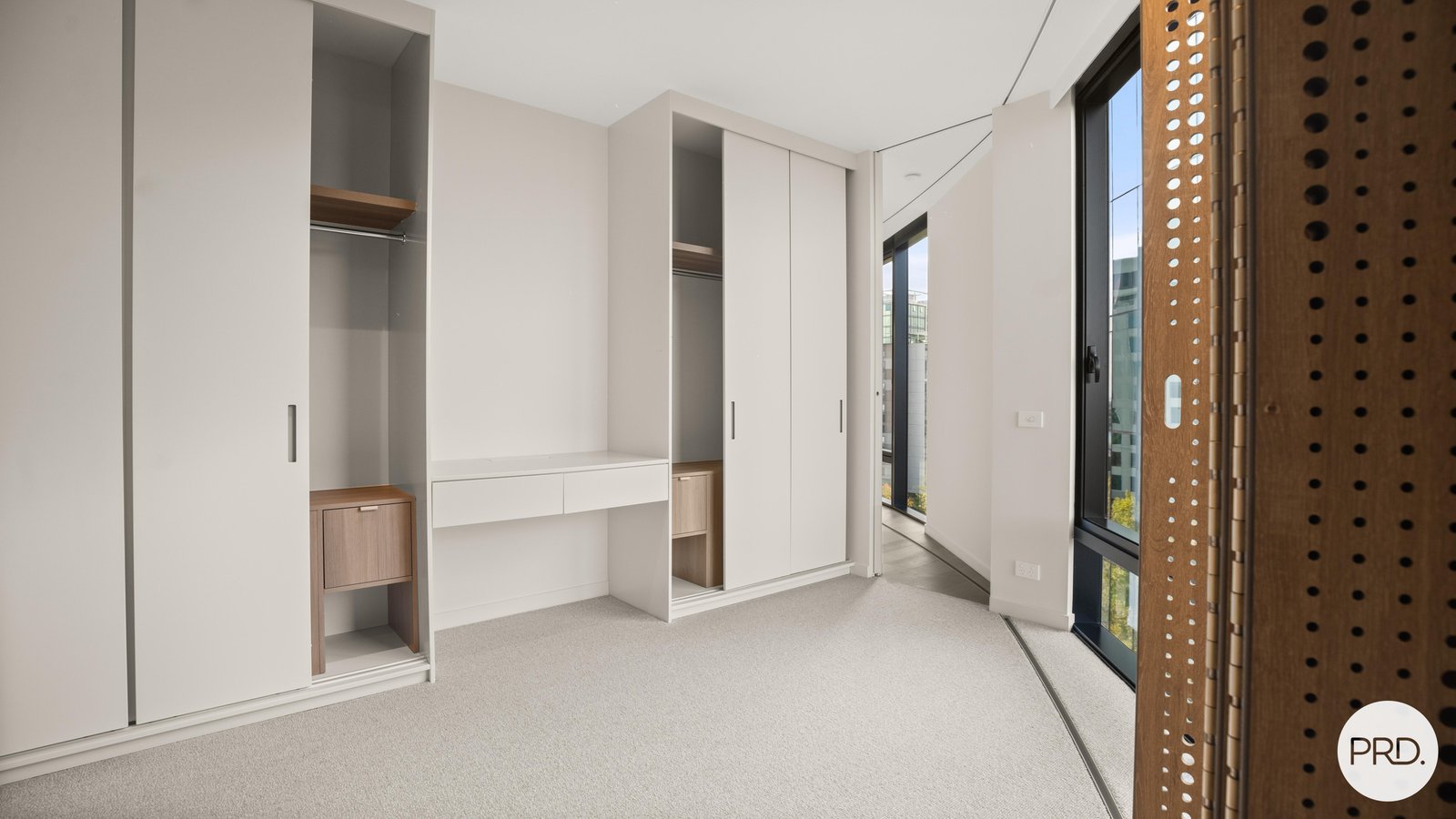 1010/605 St Kilda Road MELBOURNE 5