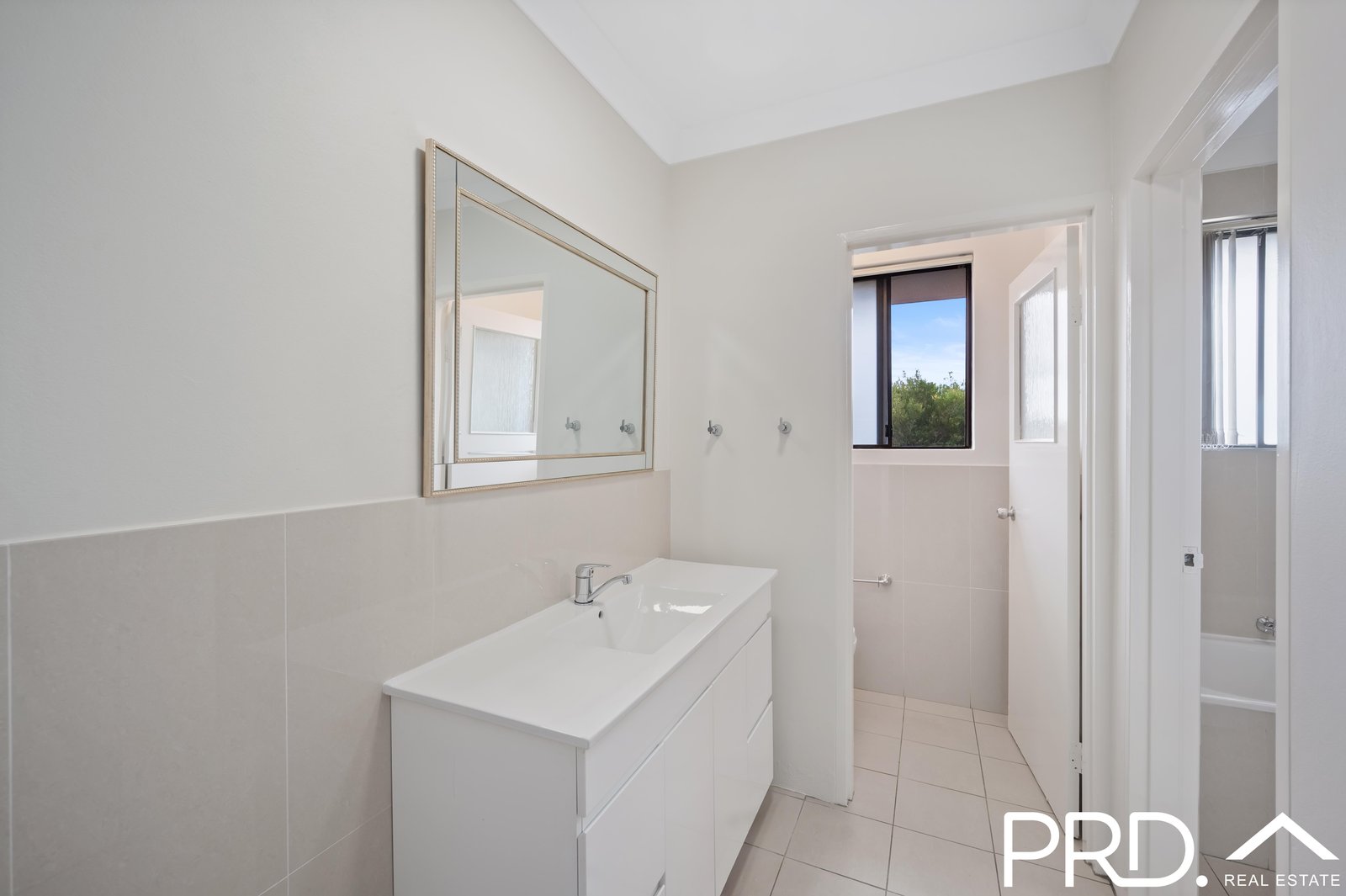 10/108-110 Gibson Avenue PADSTOW 5