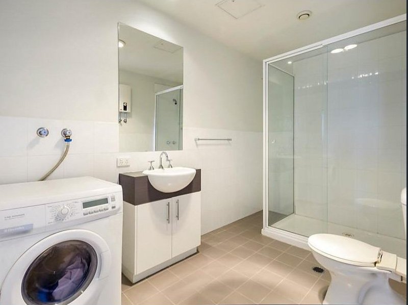 Gallery: 10/109 Wellington Street