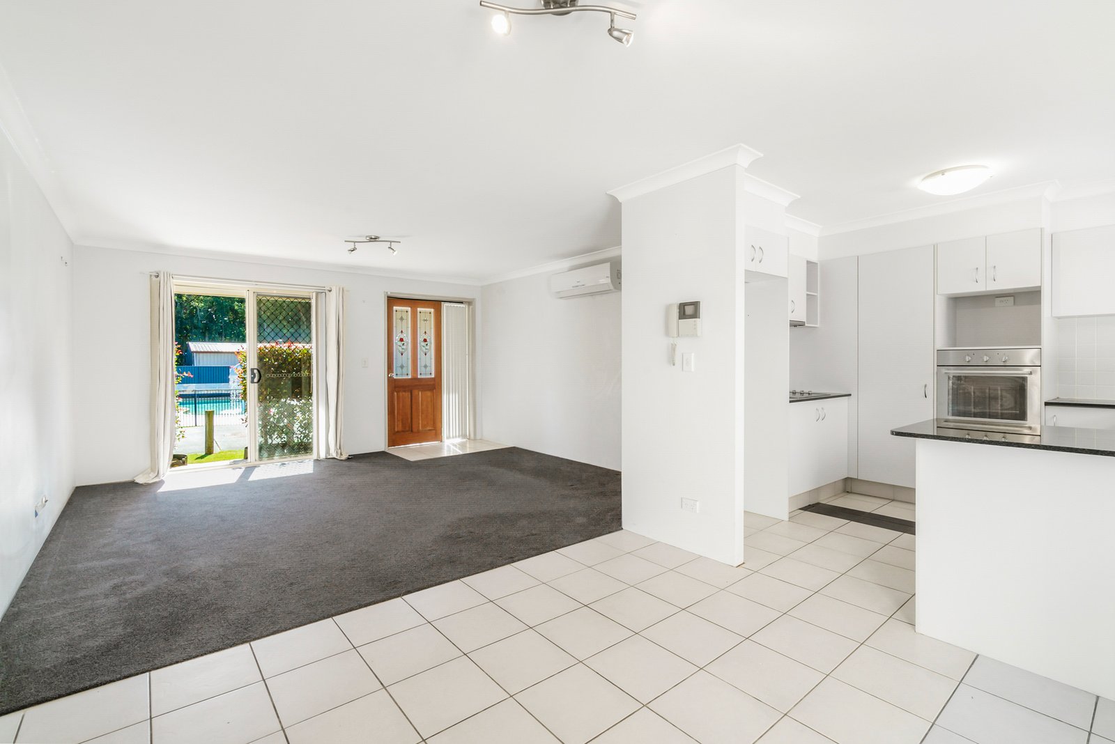 101/1-9 Gray Street TWEED HEADS WEST 2