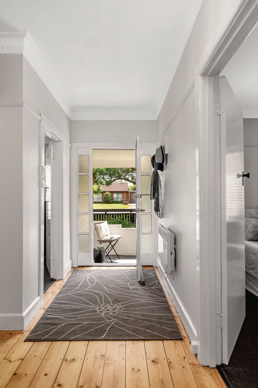 Gallery: 1011 Talbot Street