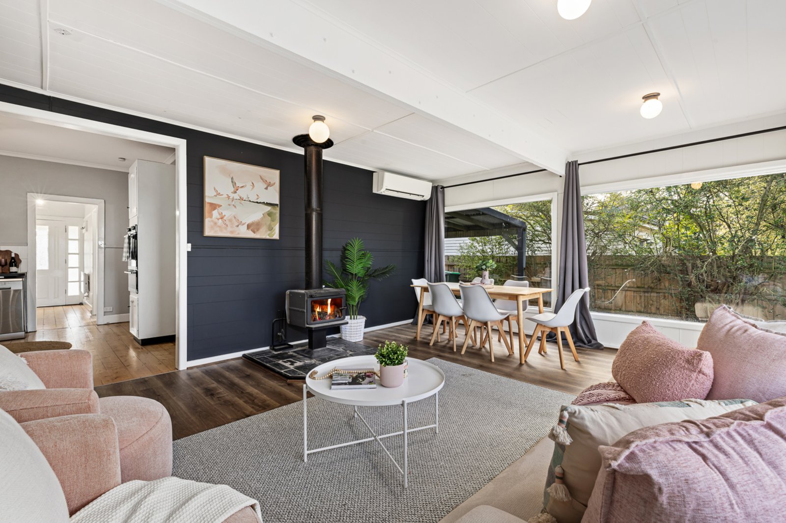 Gallery: 1011 Talbot Street