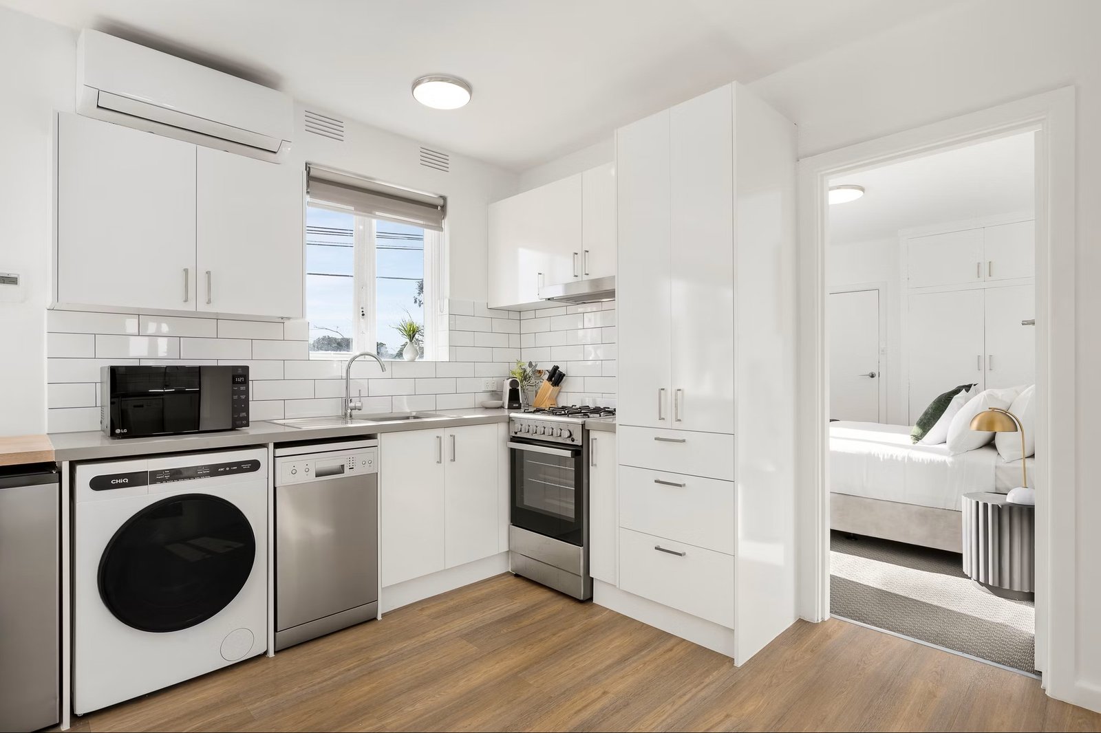 Gallery: 10/110 Wellington Street