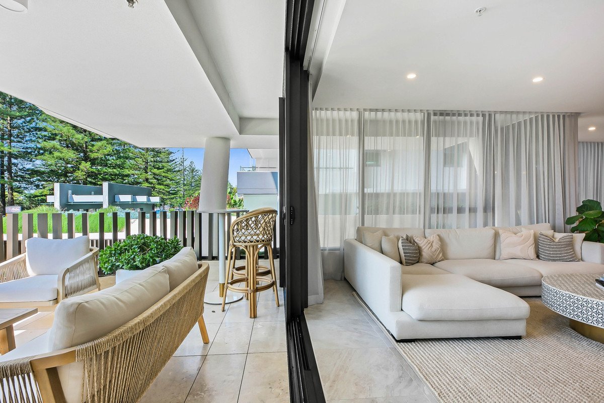 101/112 The Esplanade Burleigh Heads 13