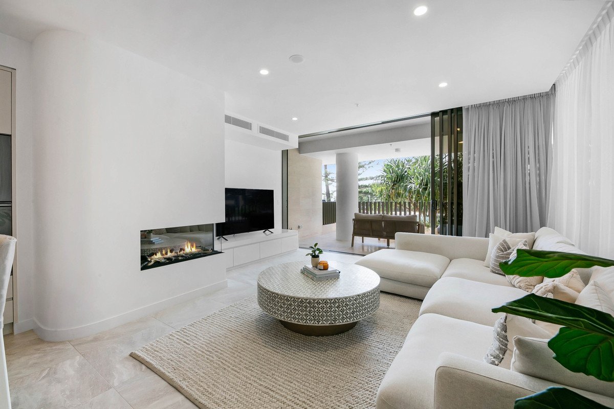 101/112 The Esplanade Burleigh Heads 9