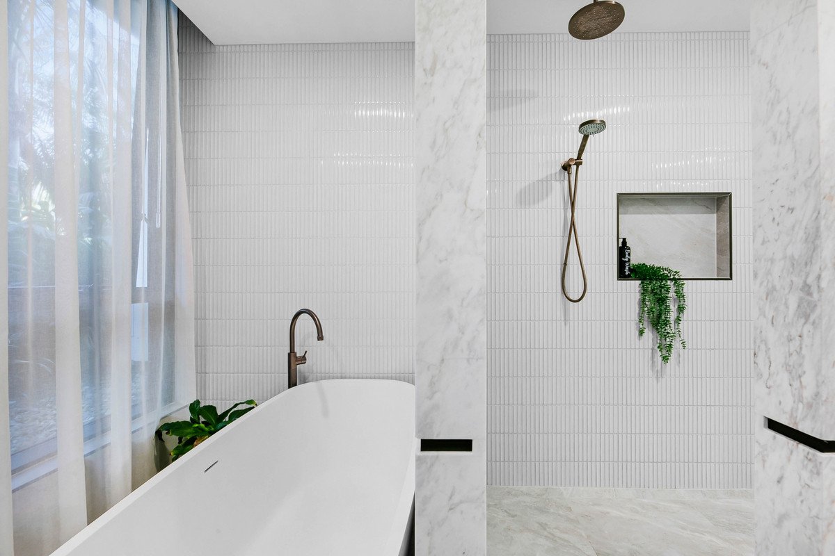 101/112 The Esplanade Burleigh Heads 20