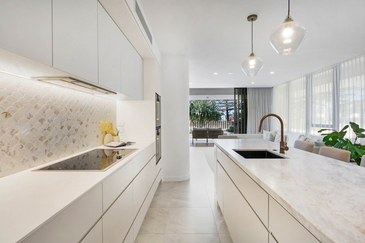 101/112 The Esplanade Burleigh Heads 5