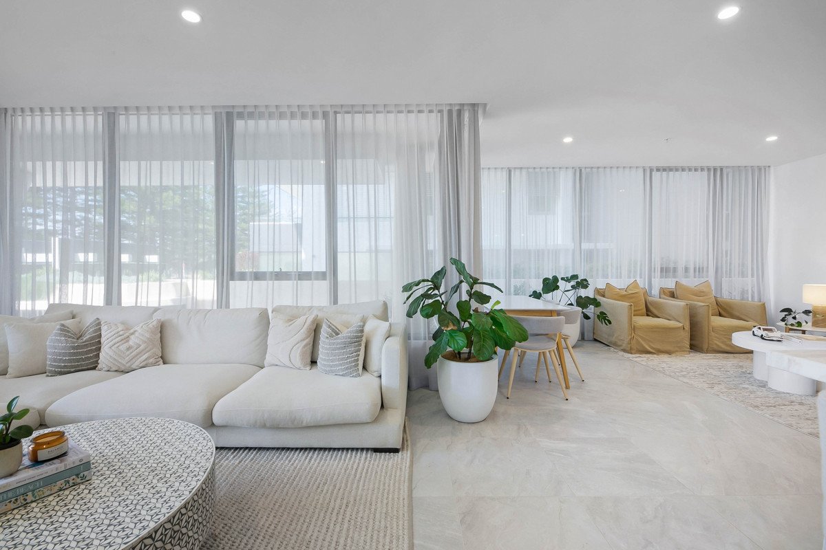 101/112 The Esplanade Burleigh Heads 9