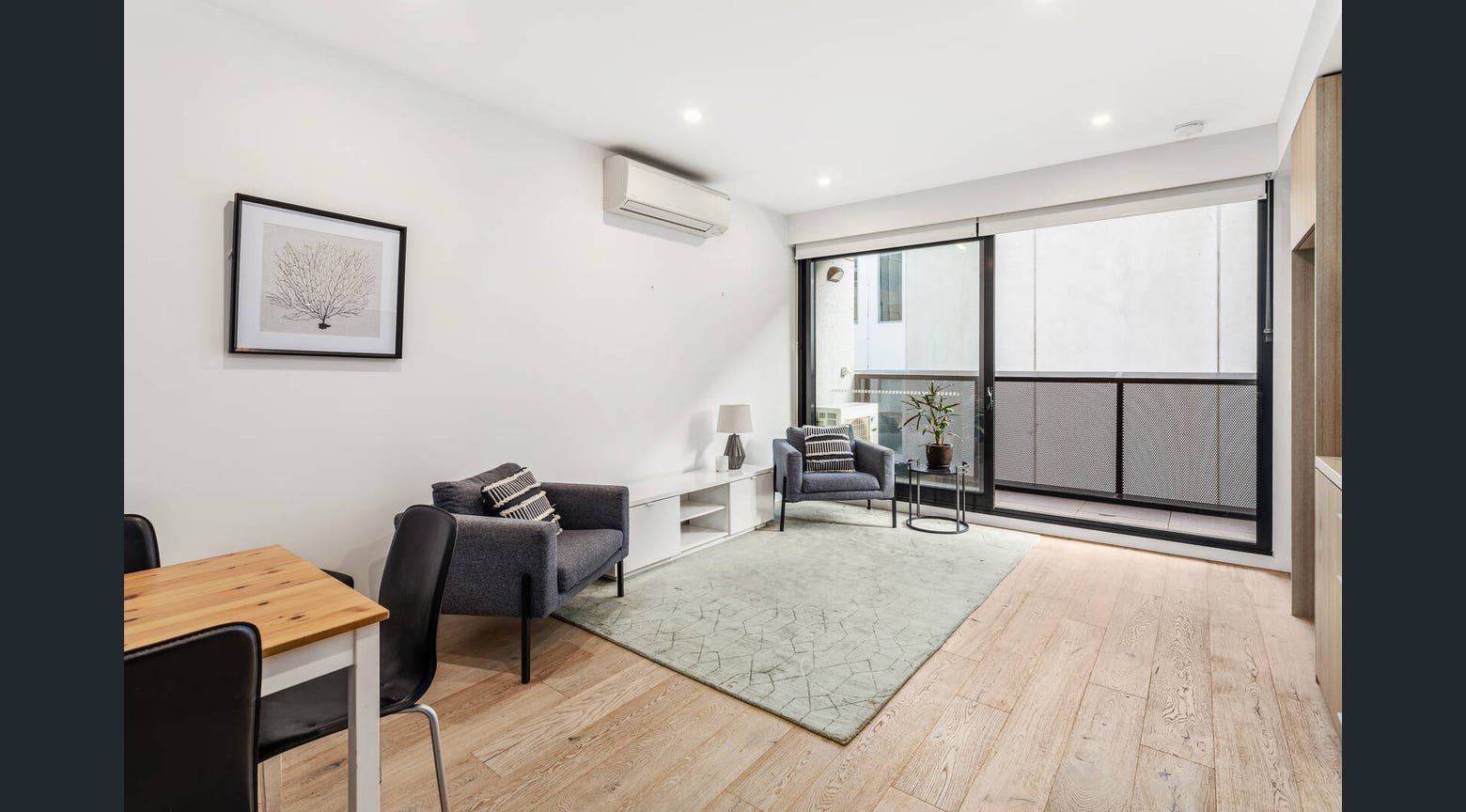 Gallery: 101/12 Illowa Street