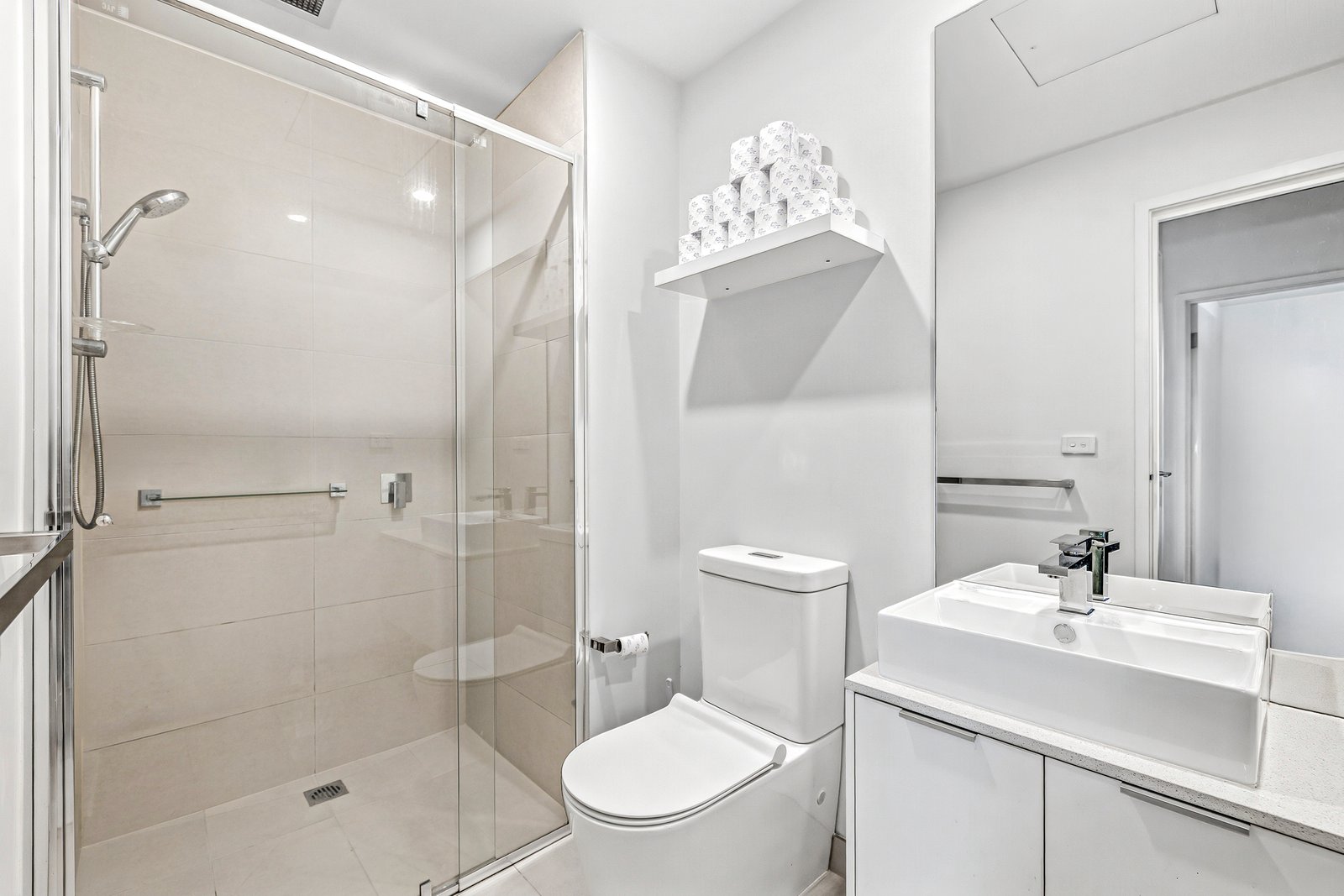 Gallery: 101/1215 Centre Road