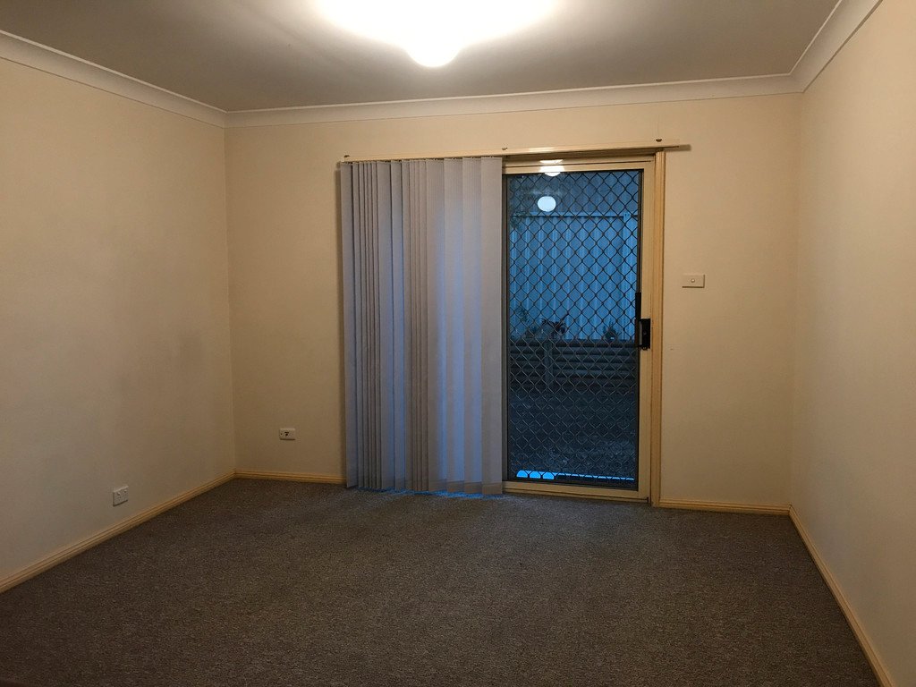 10/113 The Lakes Drive GLENMORE PARK 7