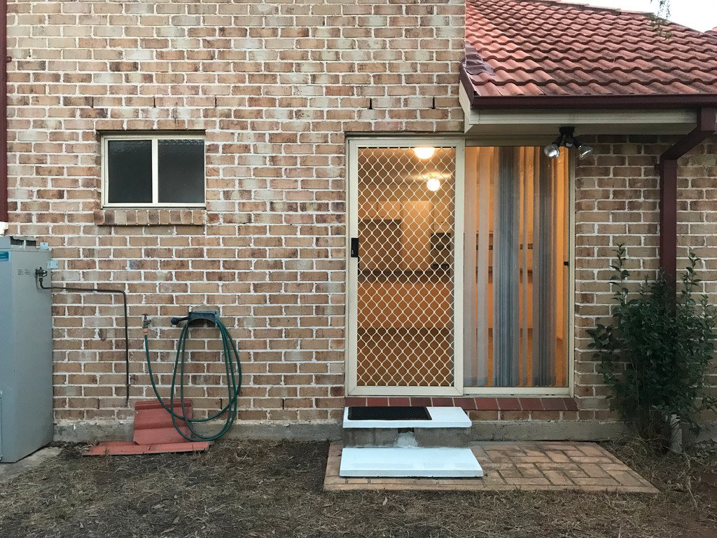 10/113 The Lakes Drive GLENMORE PARK 8