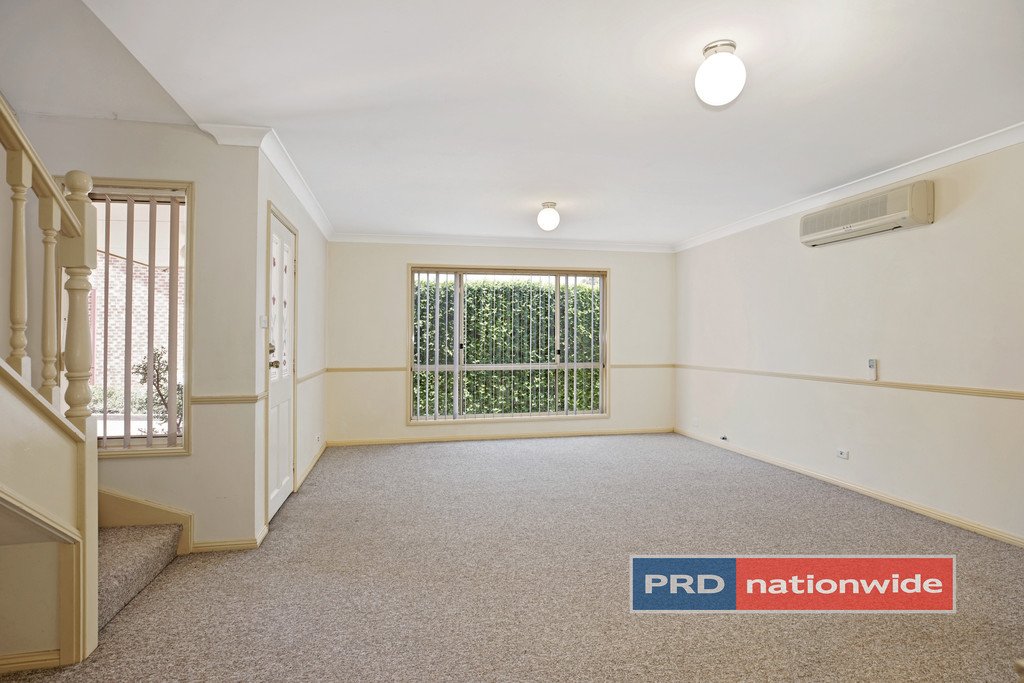10/113 The Lakes Drive GLENMORE PARK 6