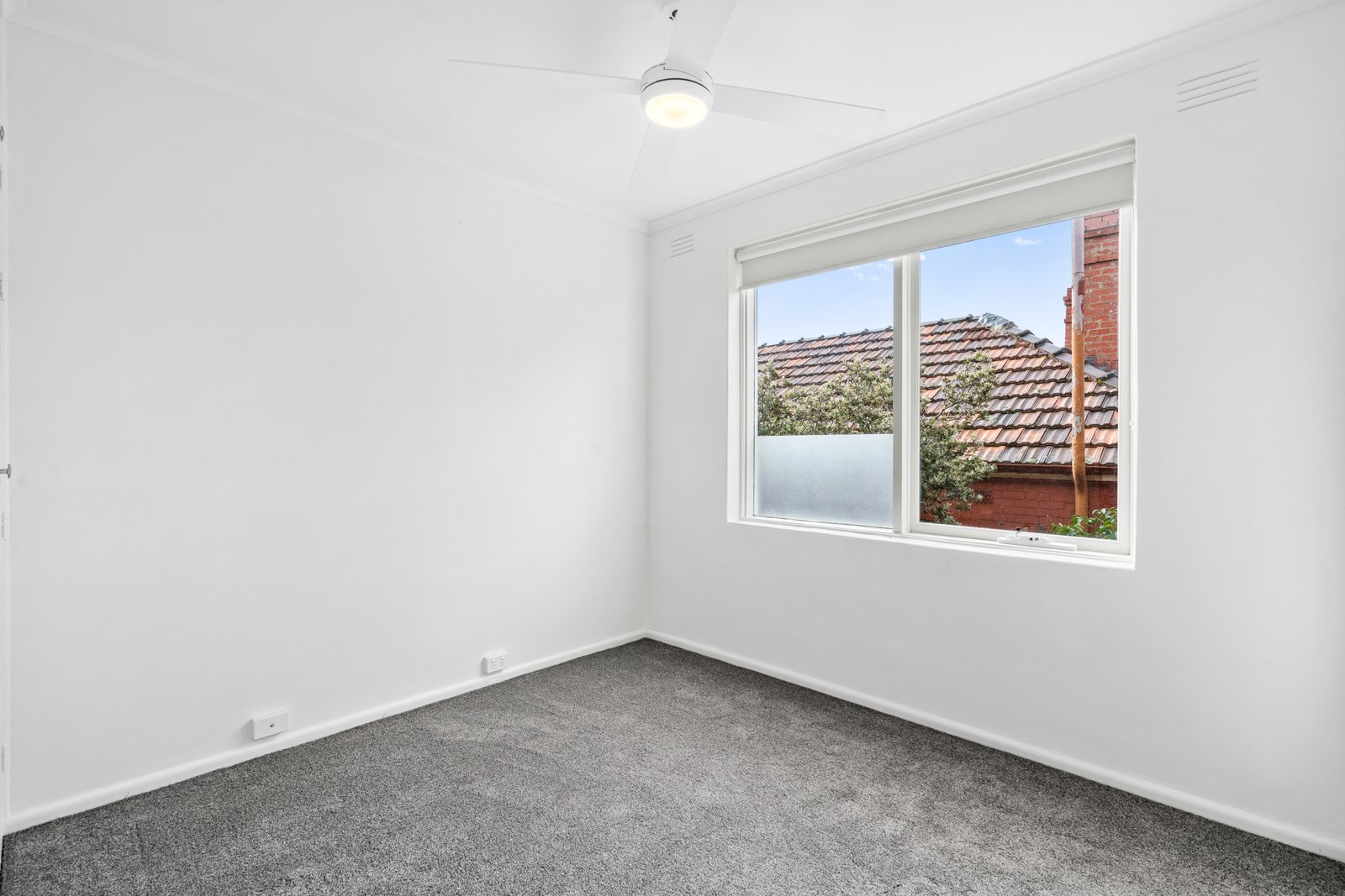 Gallery: 10/117 Park Street