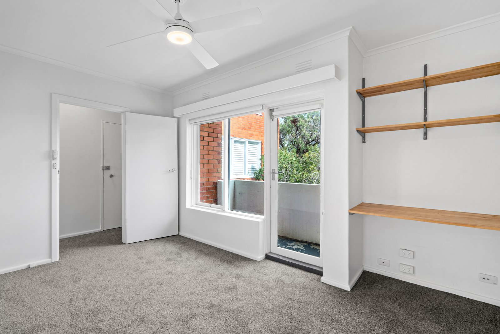 Gallery: 10/117 Park Street