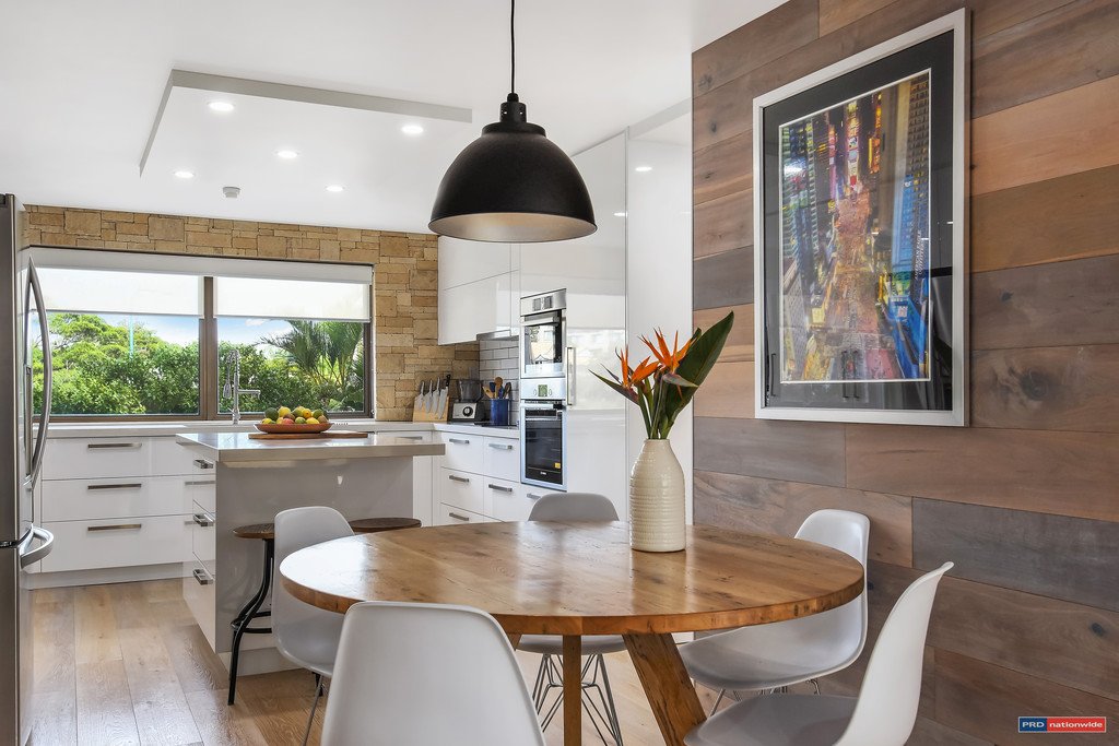 101/1855 Gold Coast Highway BURLEIGH HEADS 2
